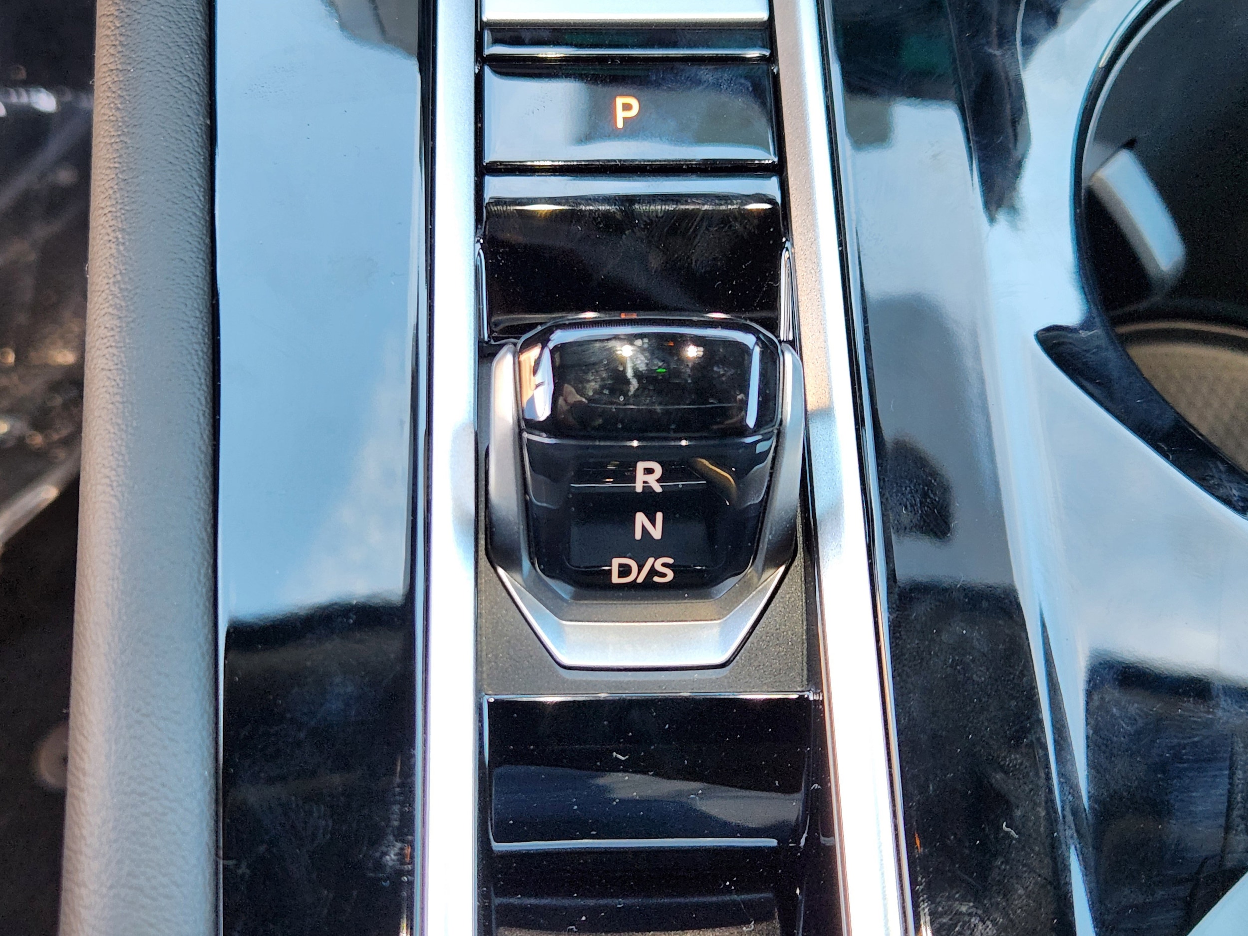 2026 Volkswagen Atlas Cross Sport SEL - Photo 12