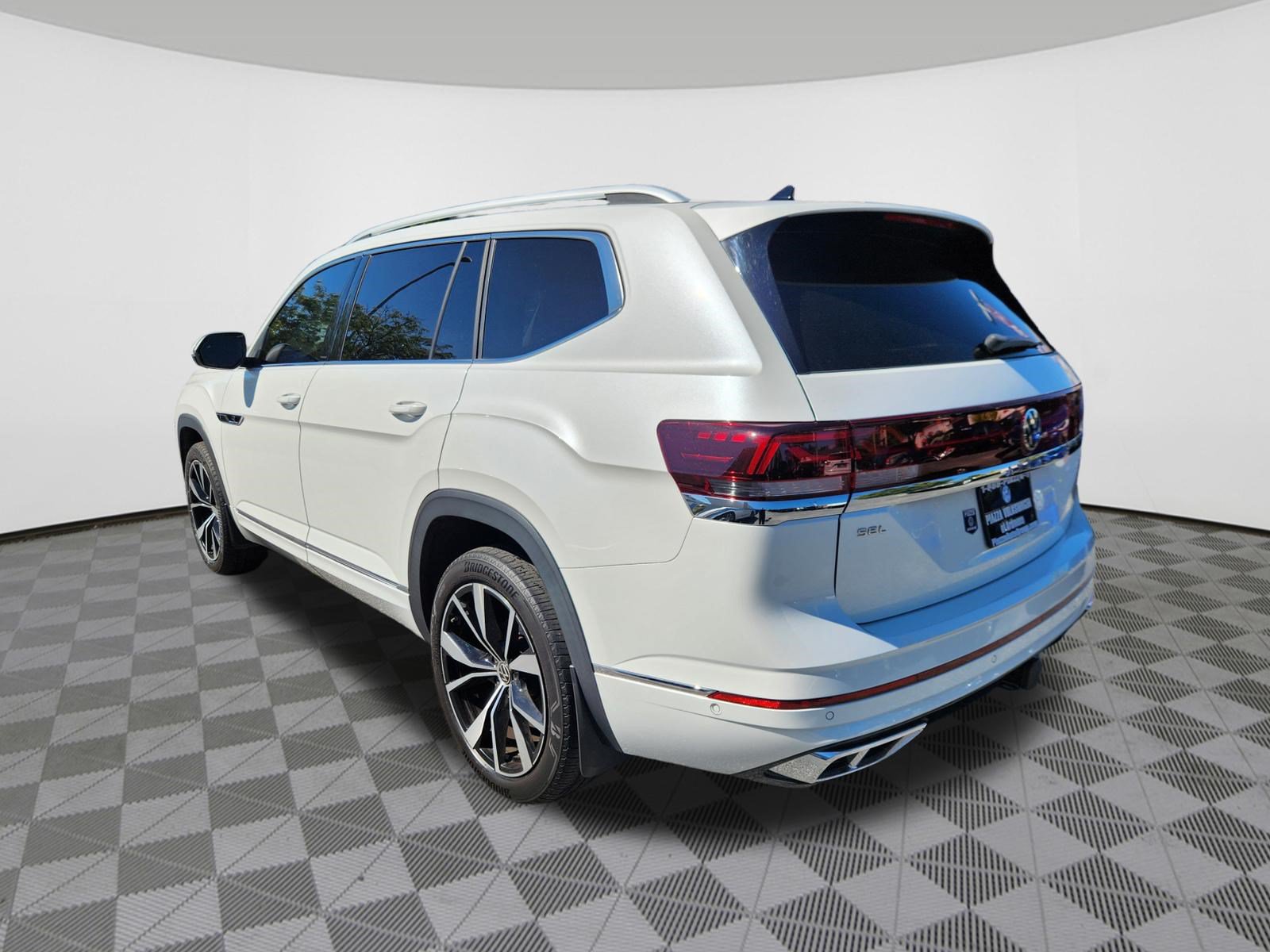 Used 2024 Volkswagen Atlas 2.0T SEL Premium R-Line 2.0T SEL Premium R-Line 4MOTION
