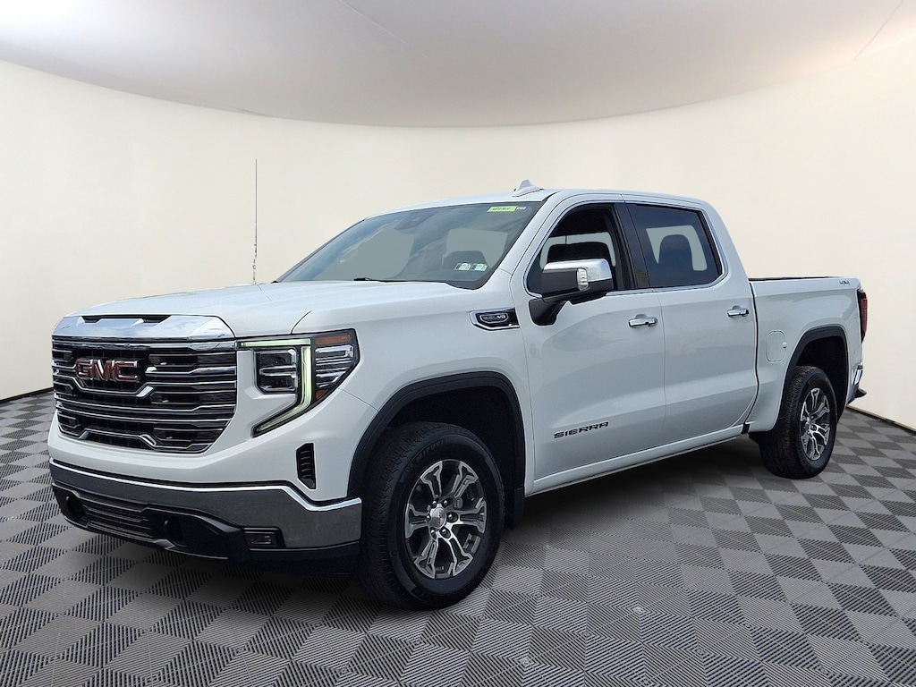 Used 2025 GMC Sierra 1500 4WD Crew Cab Short Box SLT Crew Cab