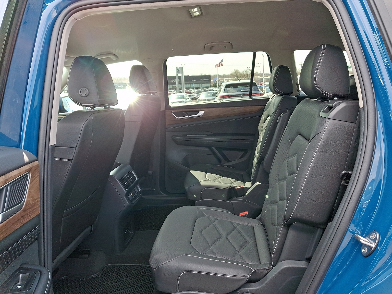 2026 Volkswagen Atlas SE w/Tech - Photo 5