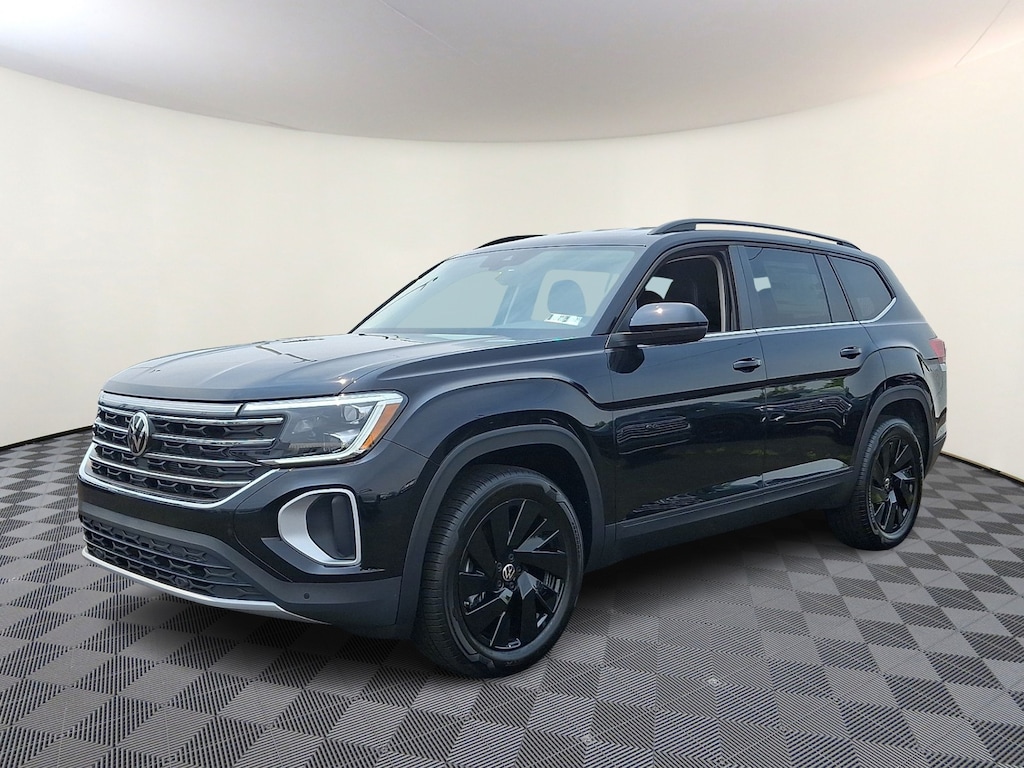 New 2026 Volkswagen Atlas SE With Technology Sport Utility