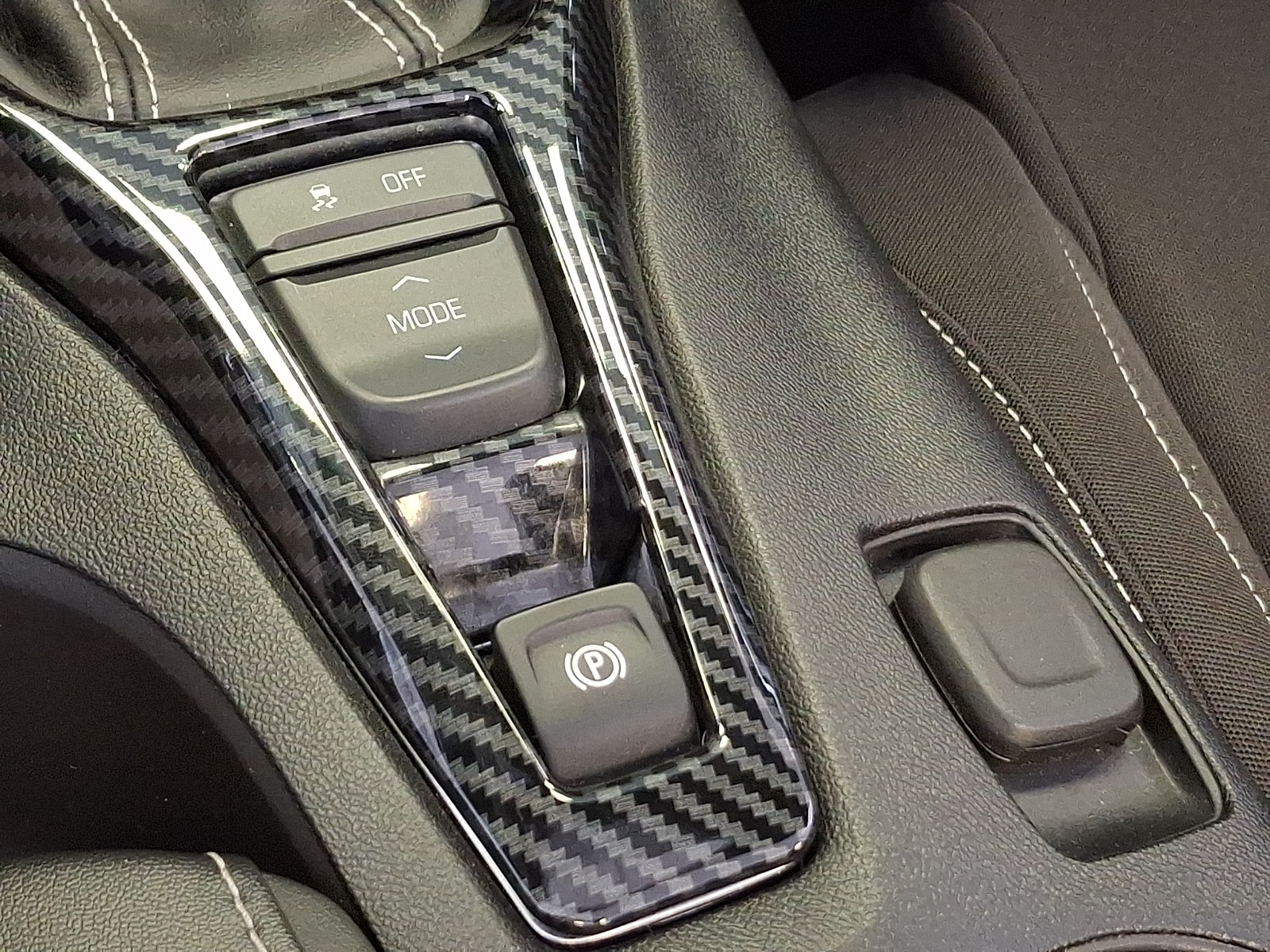 2024 Chevrolet Camaro LT1 - Photo 23