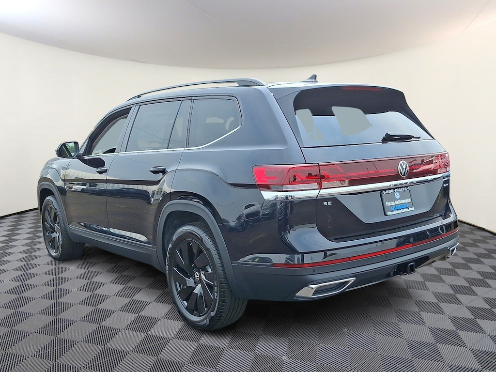 New 2026 Volkswagen Atlas SE With Technology Sport Utility