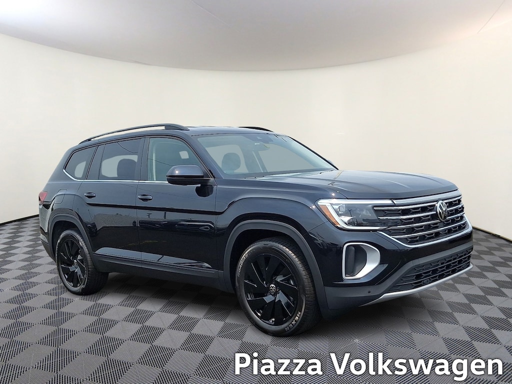 New 2026 Volkswagen Atlas SE With Technology Sport Utility