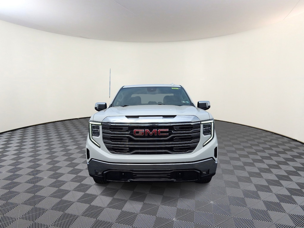 Used 2025 GMC Sierra 1500 4WD Crew Cab Short Box SLT Crew Cab
