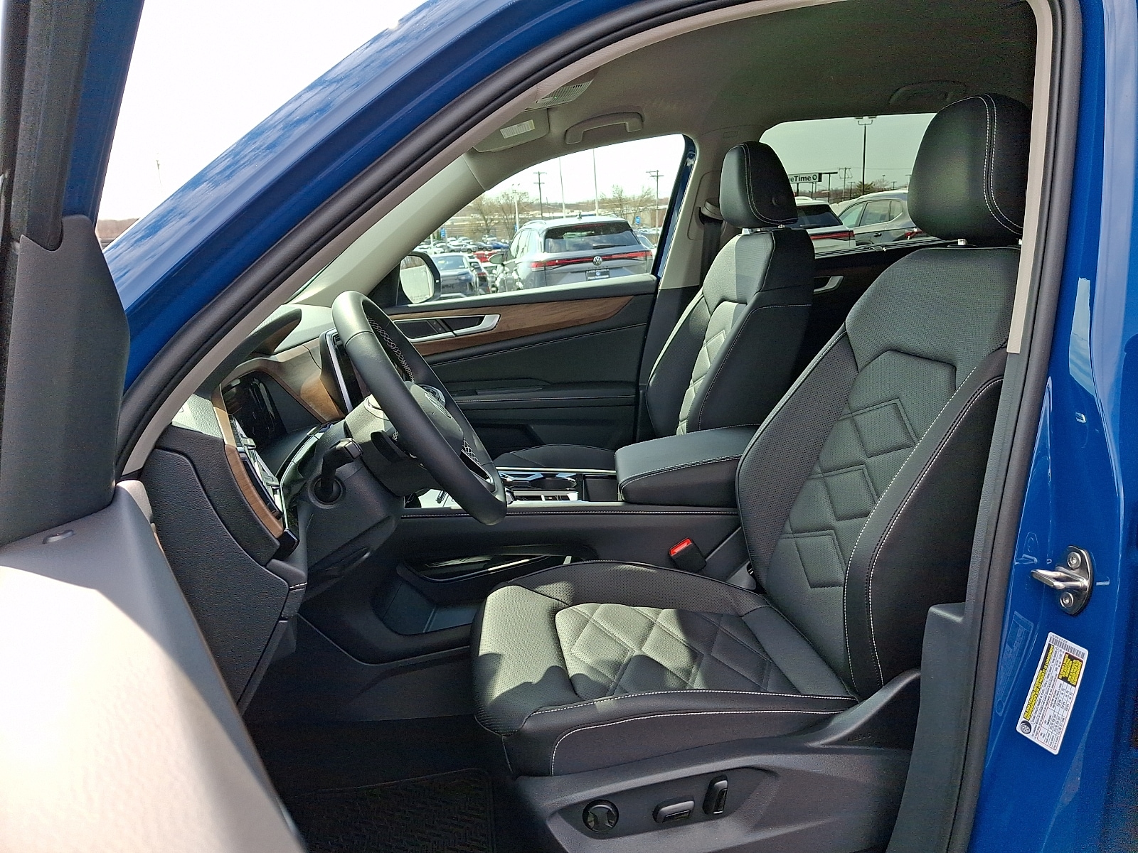 2026 Volkswagen Atlas SE w/Tech - Photo 6