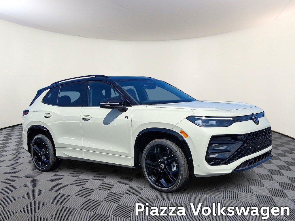 New 2026 Volkswagen Tiguan SE R-Line Black Sport Utility