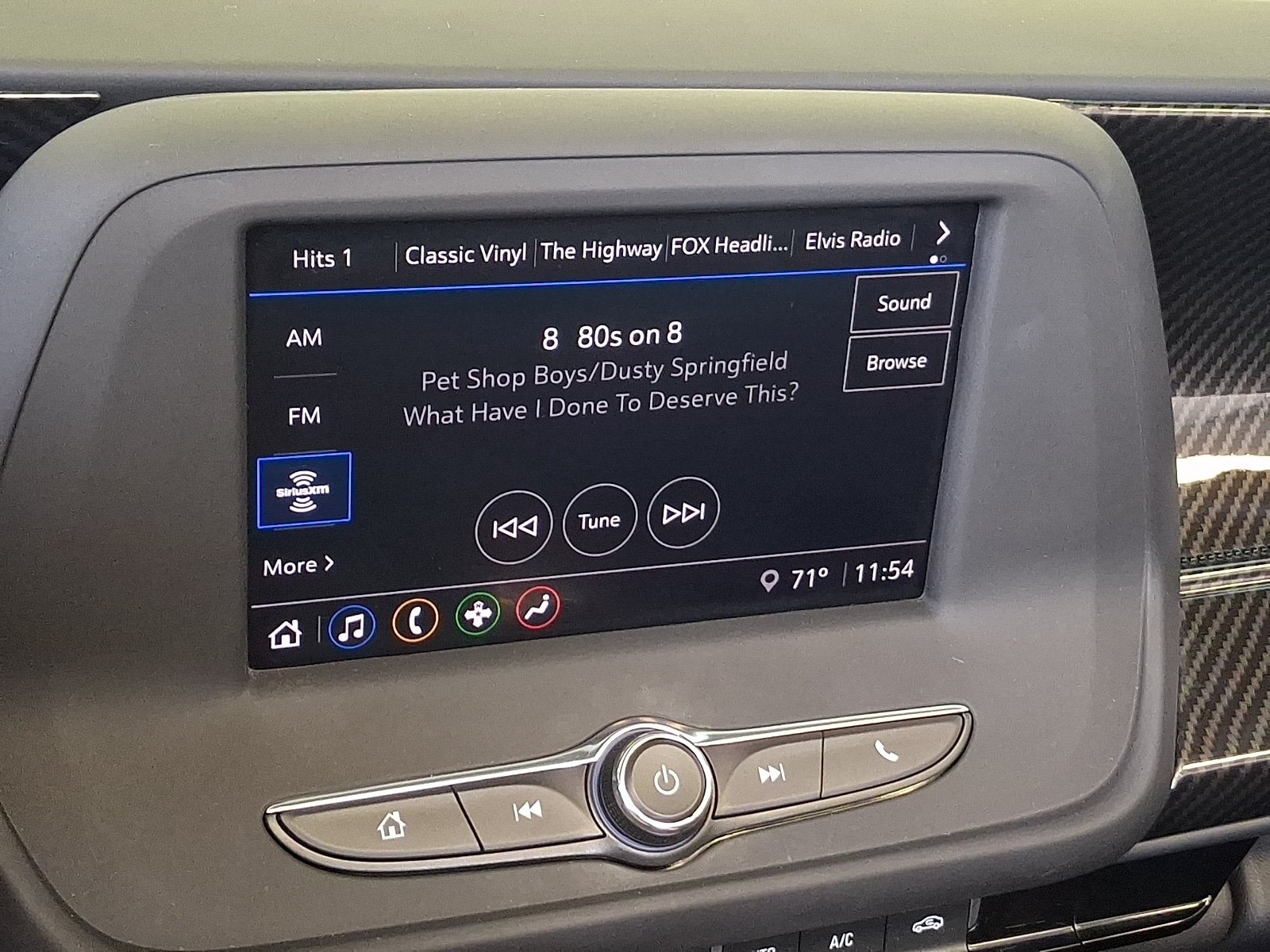 2024 Chevrolet Camaro LT1 - Photo 18