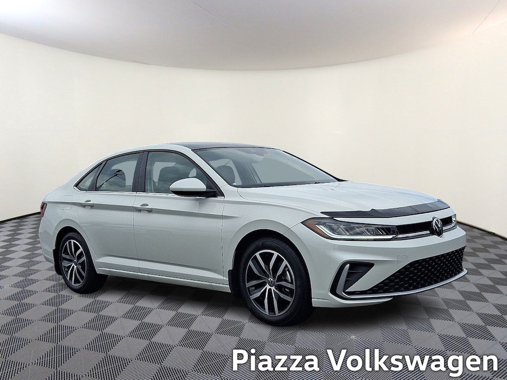 Used 2026 Volkswagen Jetta SE Sedan
