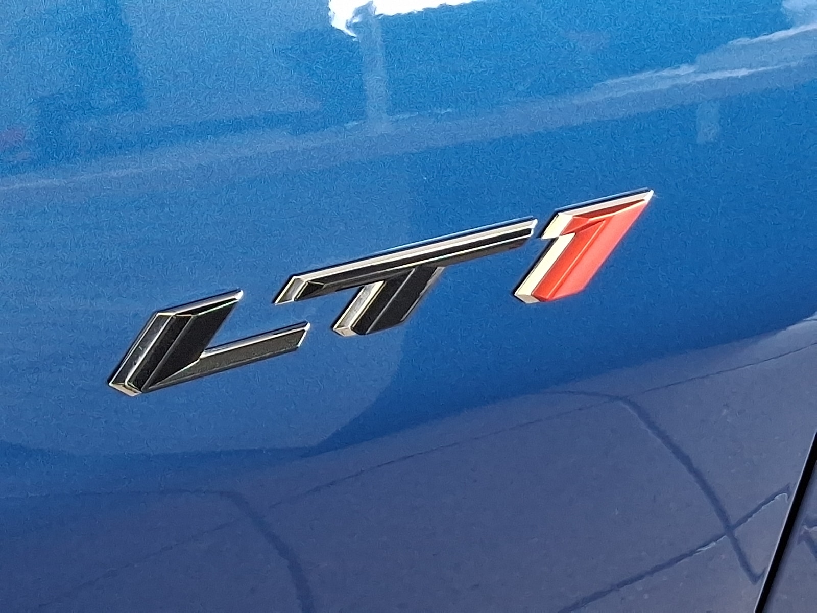2024 Chevrolet Camaro LT1 - Photo 30
