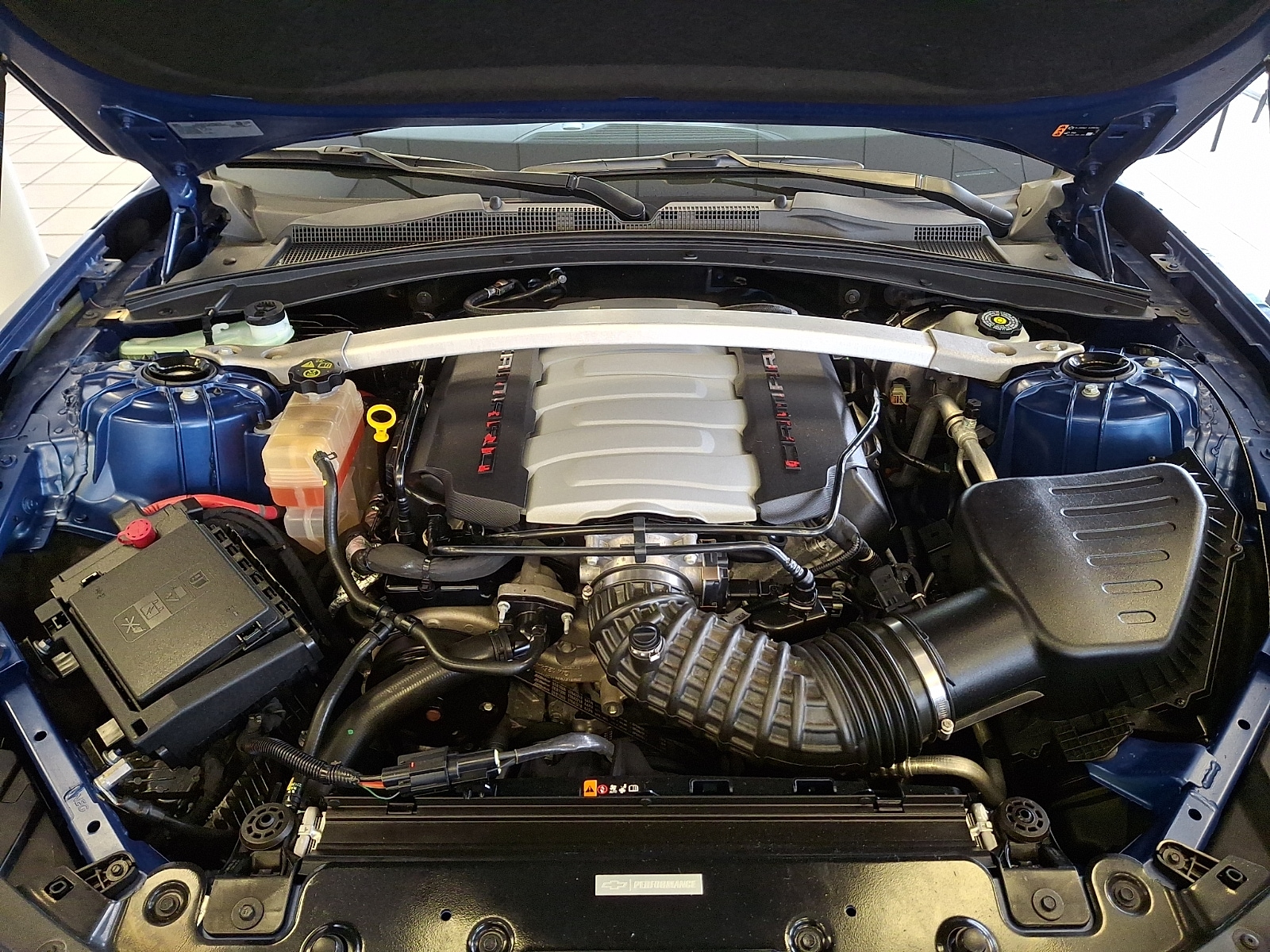 2024 Chevrolet Camaro LT1 - Photo 28