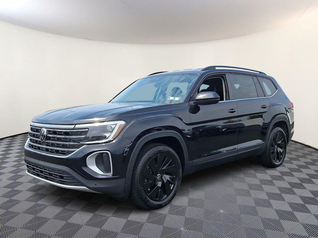 New 2026 Volkswagen Atlas SE With Technology Sport Utility