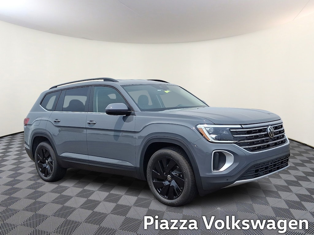 New 2026 Volkswagen Atlas SE With Technology Sport Utility