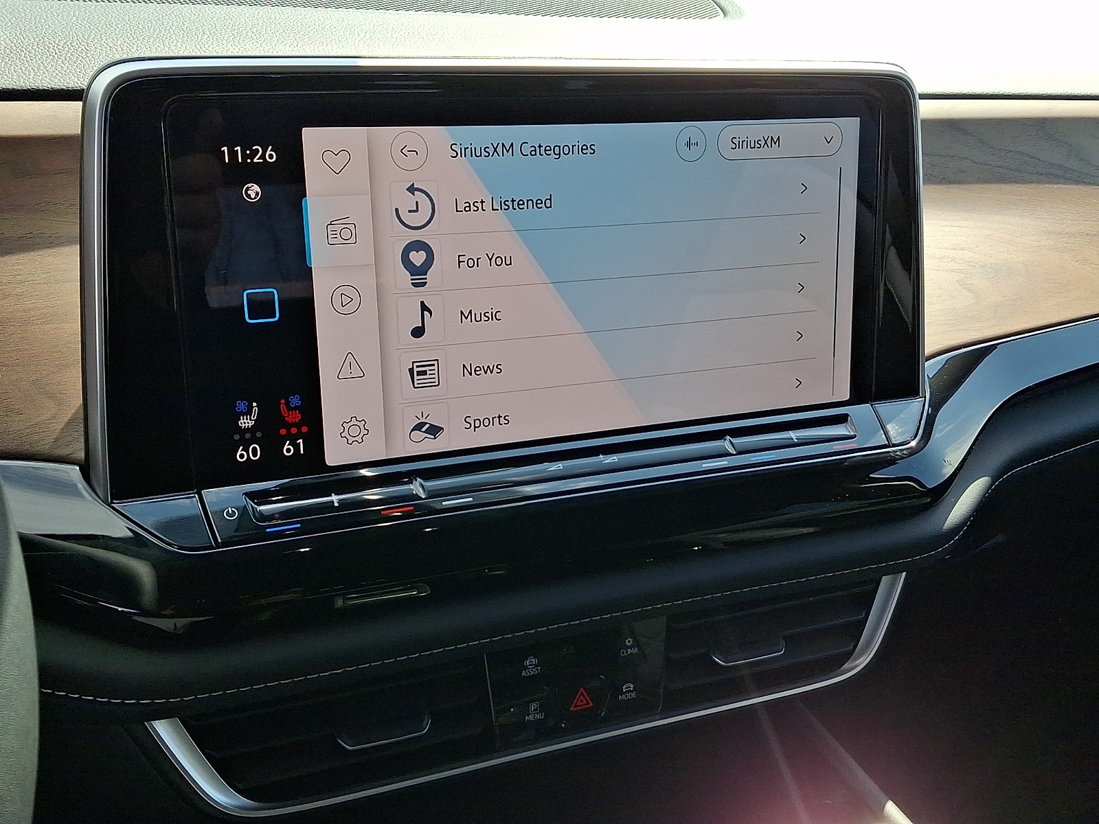 2026 Volkswagen Atlas SE w/Tech - Photo 8