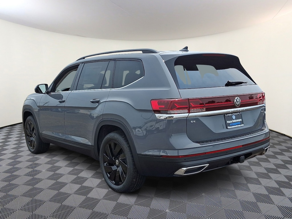 New 2026 Volkswagen Atlas SE With Technology Sport Utility