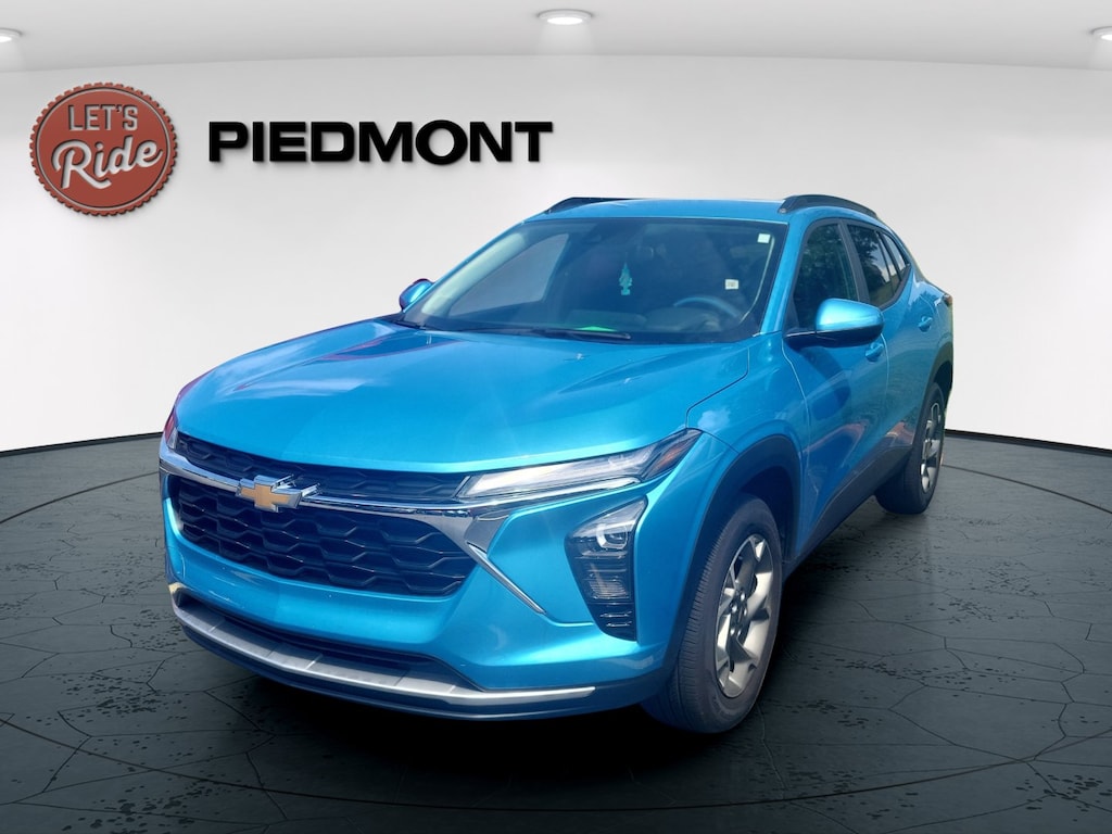 Used 2026 Chevrolet Trax FWD 4dr LT SUV