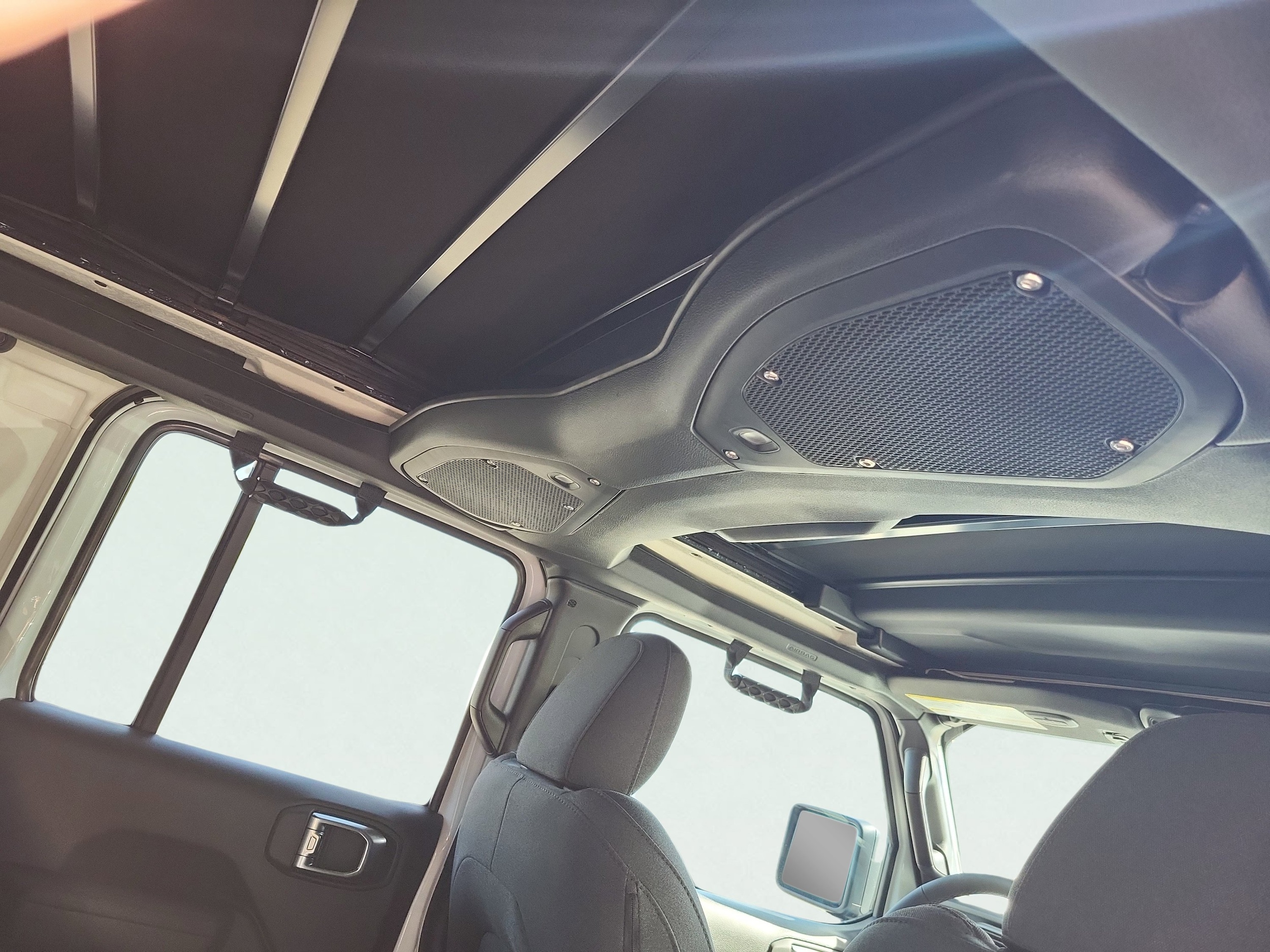 2026 Jeep Wrangler 4-Door Willys - Photo 16