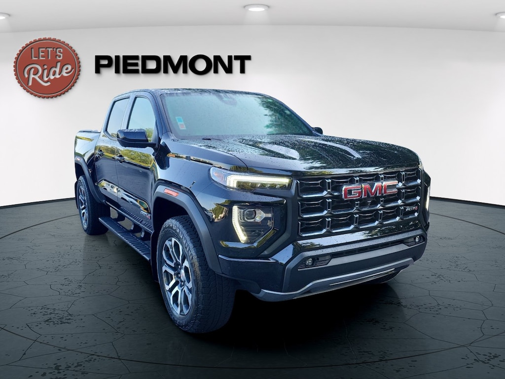 Used 2024 GMC Canyon 4WD Crew Cab AT4 Truck Crew Cab