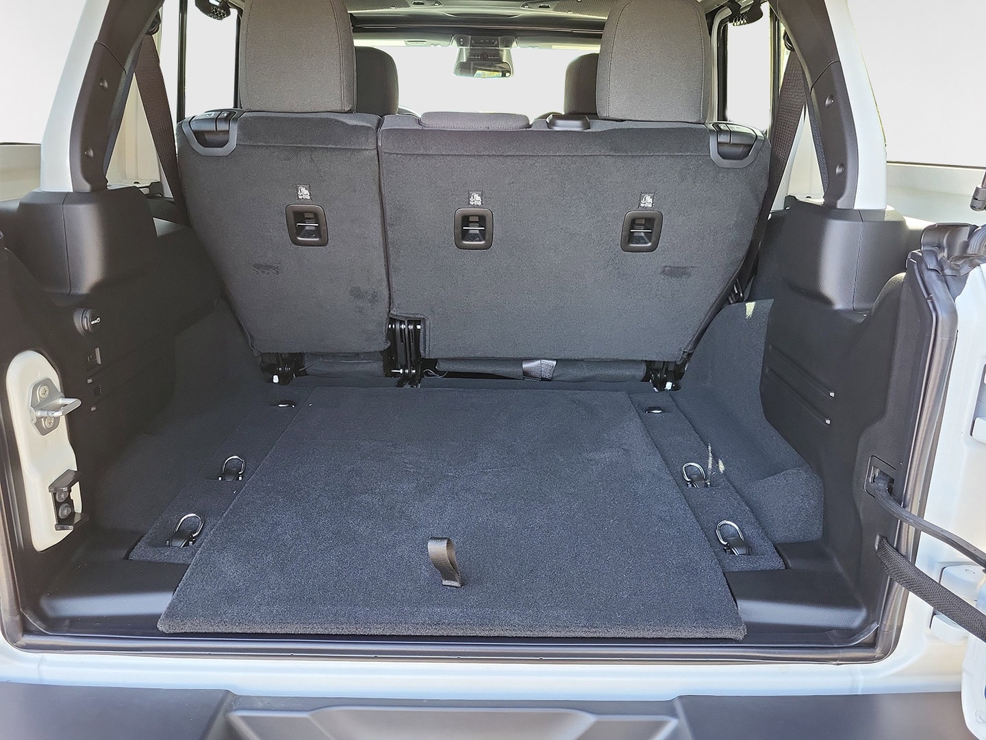 2026 Jeep Wrangler 4-Door Willys - Photo 14