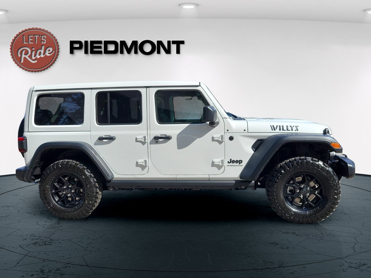 2026 Jeep Wrangler 4-Door Willys - Photo 5