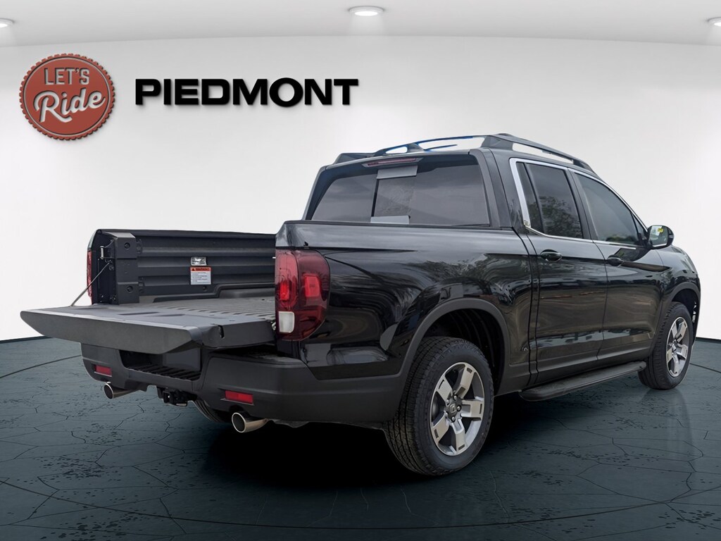 New 2026 Honda Ridgeline RTL Truck Crew Cab
