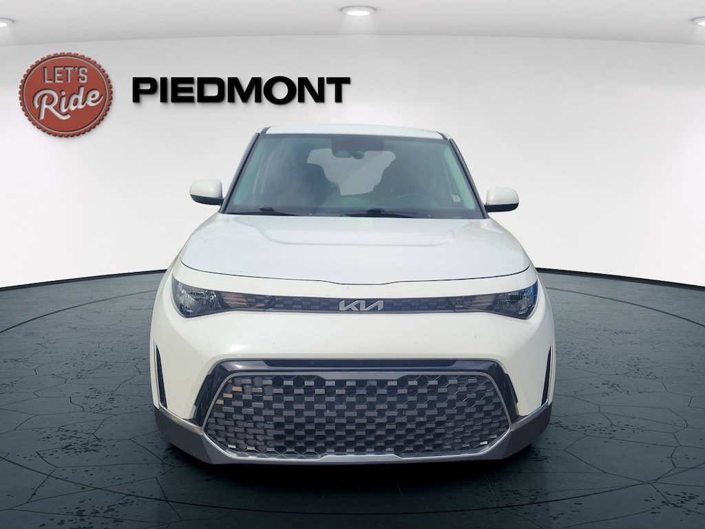 Used 2024 Kia Soul EX IVT Hatchback