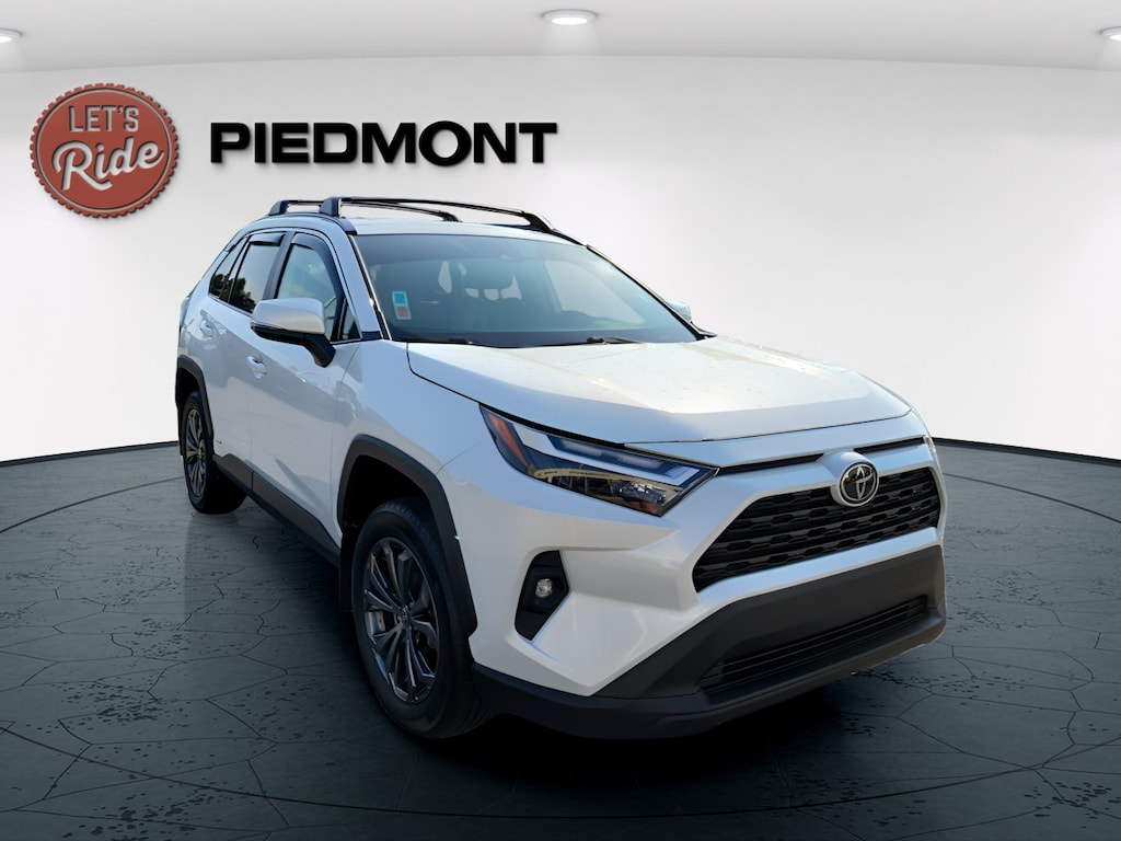 Used 2025 Toyota RAV4 Hybrid XLE Premium AWD Sport Utility