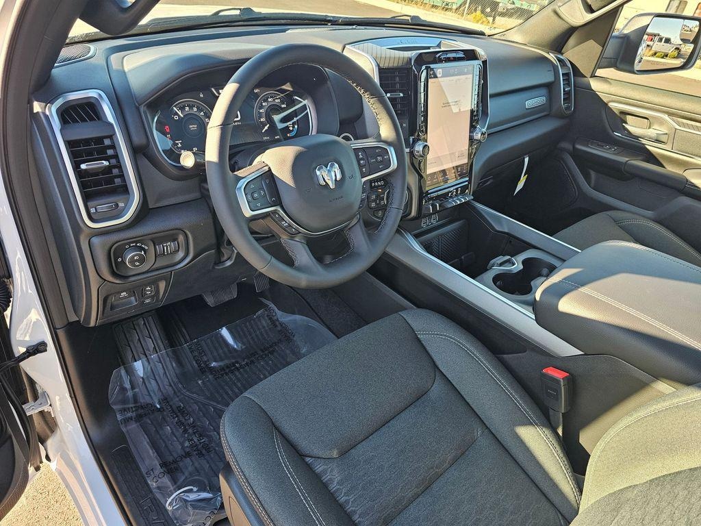 New 2026 Ram 1500 BIG HORN CREW CAB 4X4 5'7 BOX Pickup