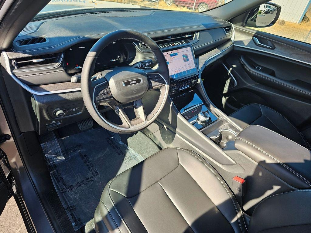 New 2025 Jeep Grand Cherokee LIMITED 4X4 Sport Utility