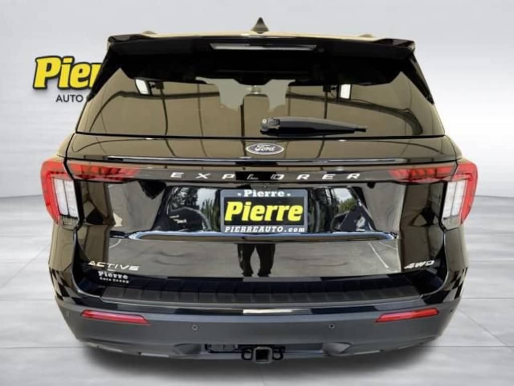 Used 2025 Ford Explorer Active