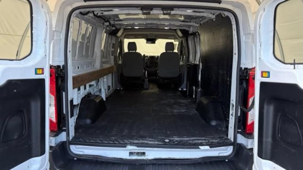 Used 2018 Ford Transit Van XXX