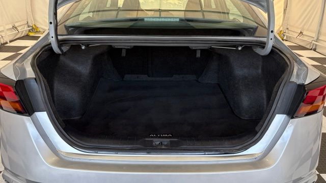 Used 2025 Nissan Altima 2.5 SV Sedan
