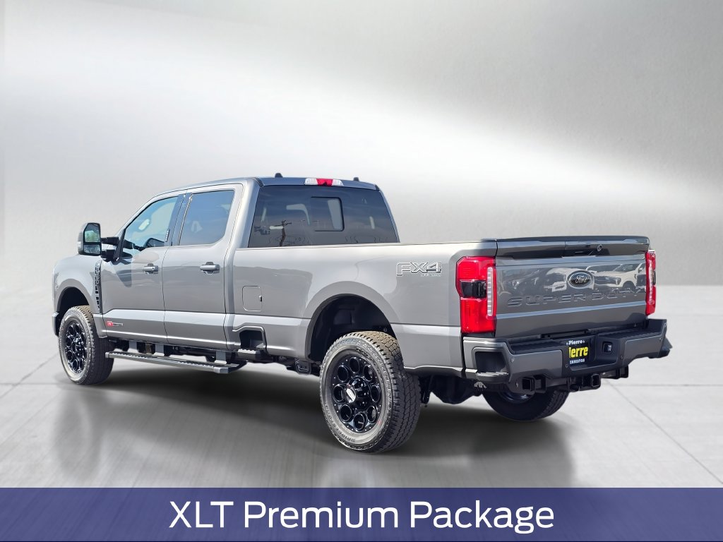 New 2026 Ford F-350 XLT Truck Crew Cab