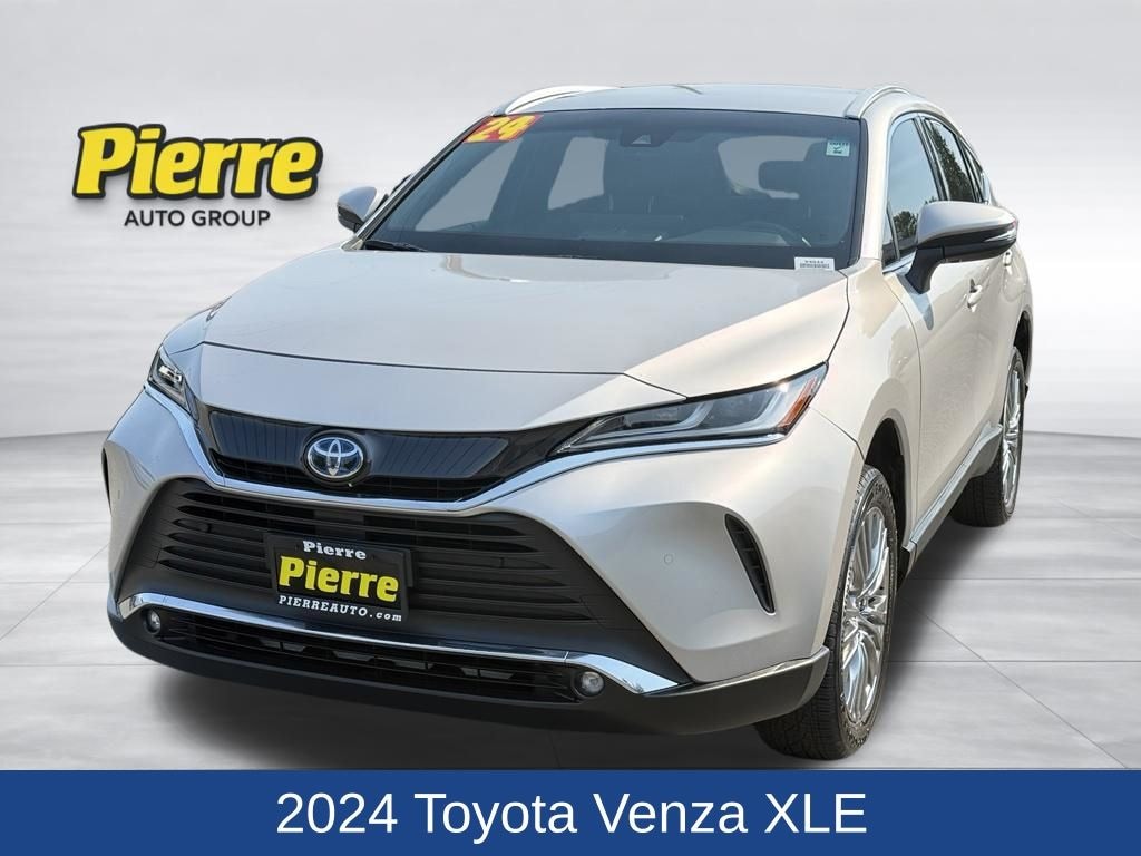 Used 2024 Toyota Venza XLE SUV
