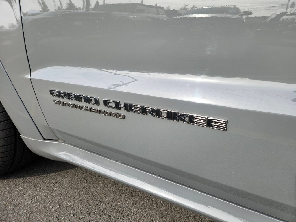 2021 Jeep Grand Cherokee Trackhawk - Photo 9