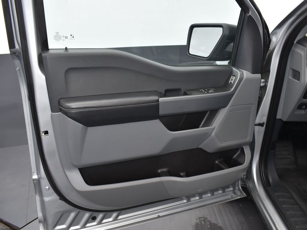 2022 Ford F-150 XLT - Photo 8