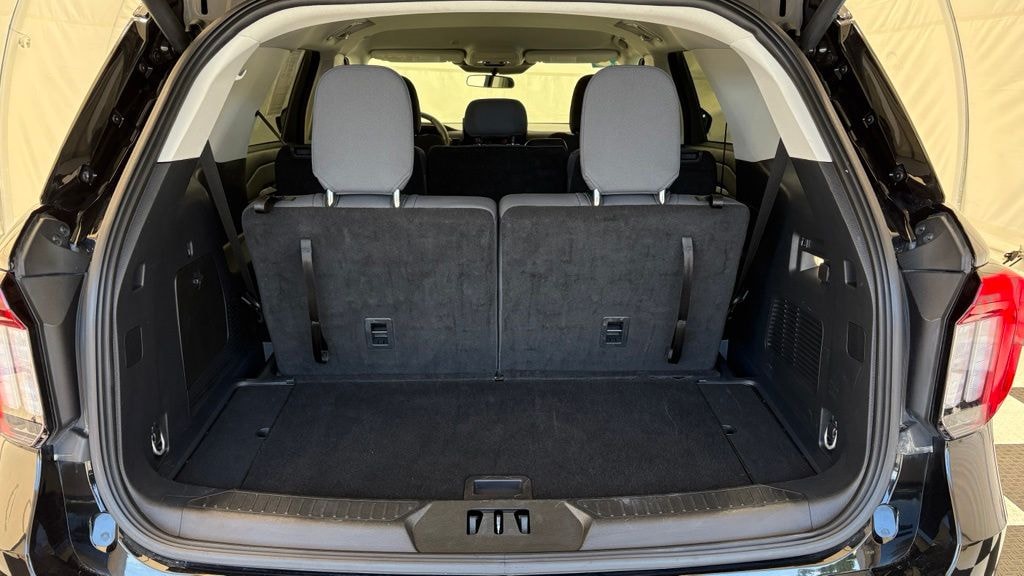 Used 2025 Ford Explorer Active SUV