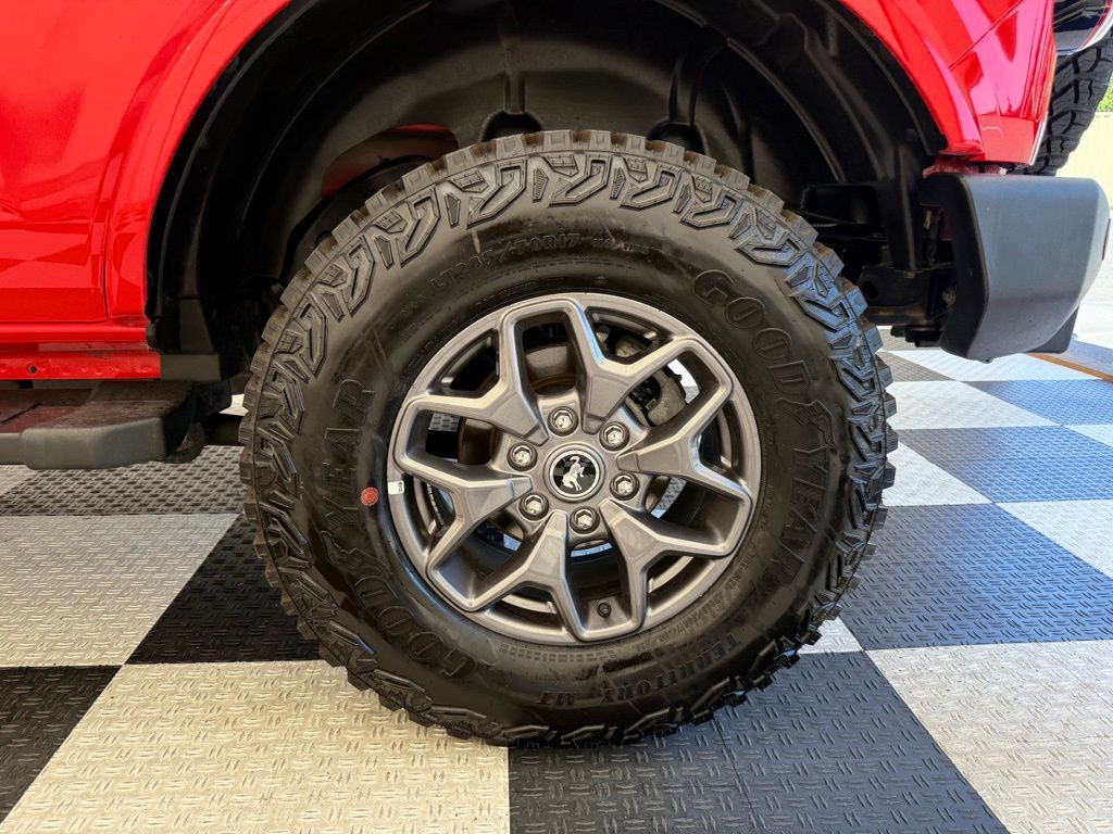2023 Ford Bronco 4-Door Outer Banks - Photo 12