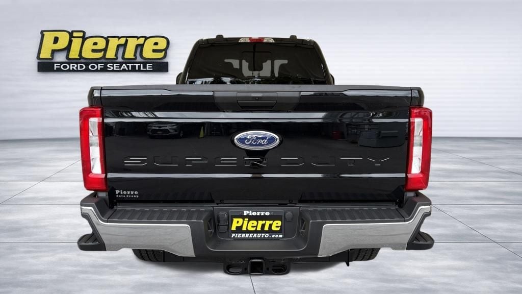 New 2026 Ford F-250 XLT Truck Crew Cab