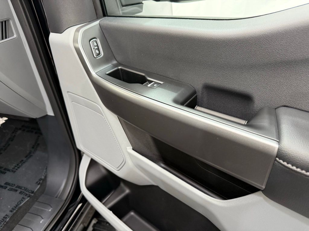 2026 Ford F-350 Super Duty XL - Photo 21