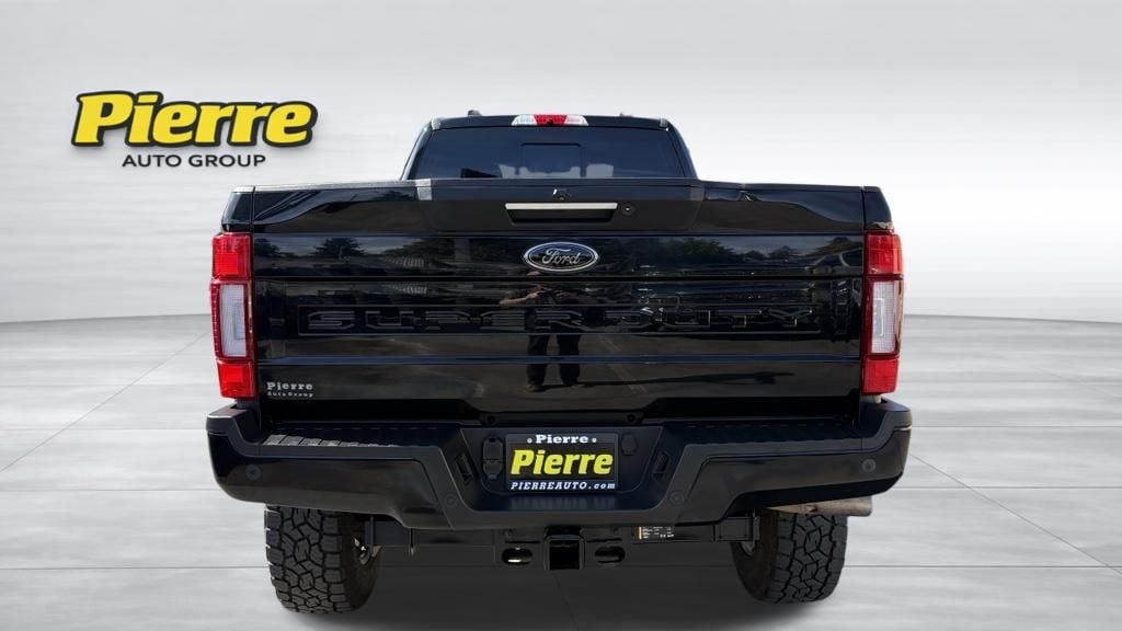 Used 2022 Ford F-350SD Lariat Truck Crew Cab