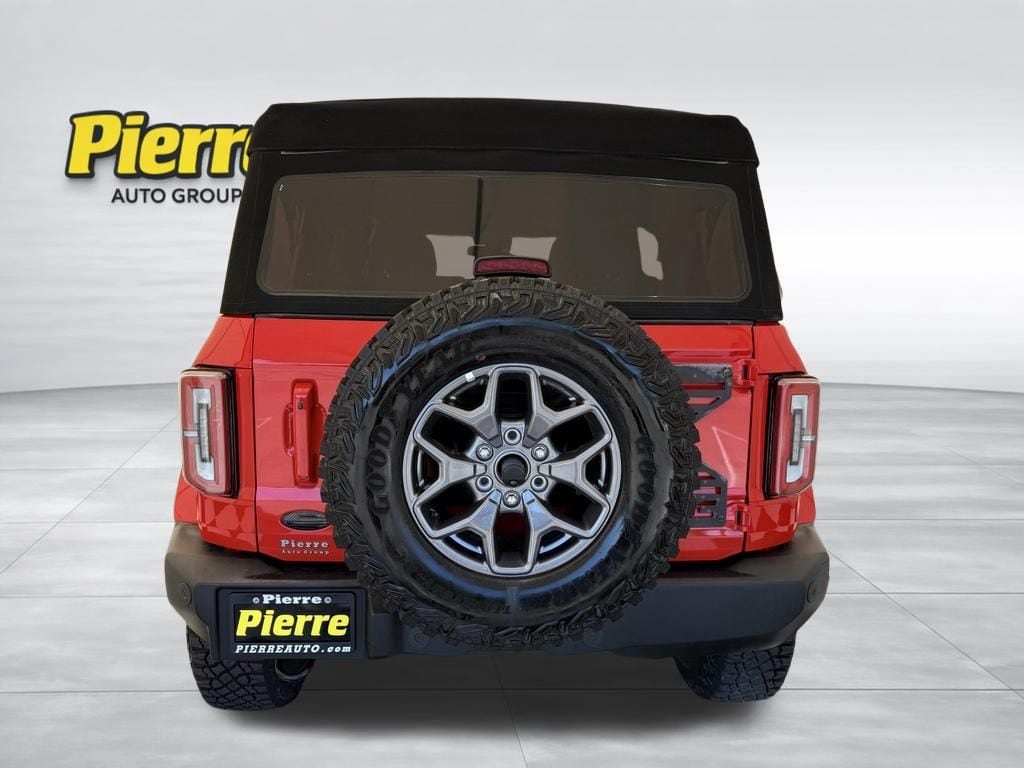 2023 Ford Bronco 4-Door Outer Banks - Photo 3