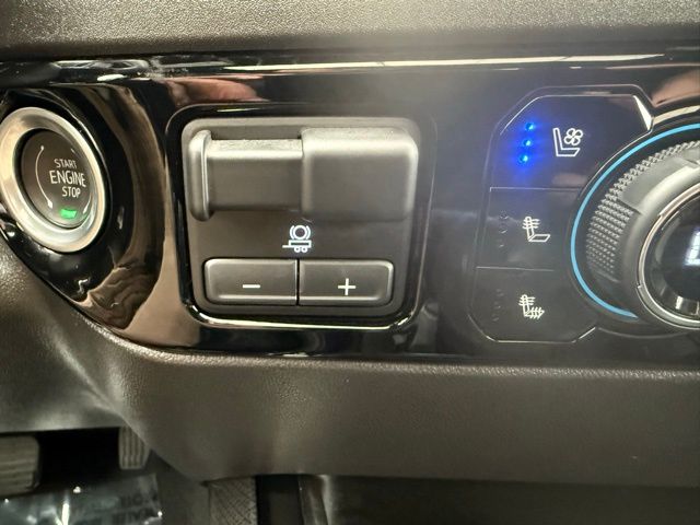 2024 Chevrolet Silverado 1500 ZR2 - Photo 35