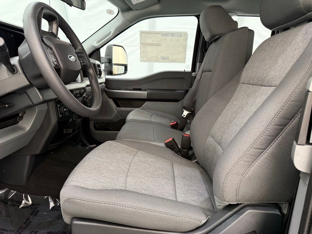 2026 Ford F-350 Super Duty XL - Photo 11