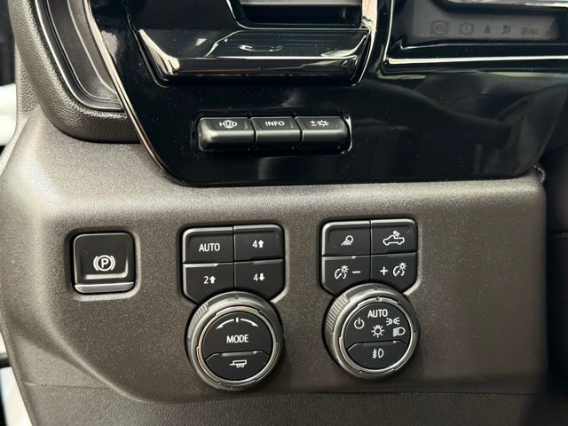 2024 Chevrolet Silverado 1500 ZR2 - Photo 28