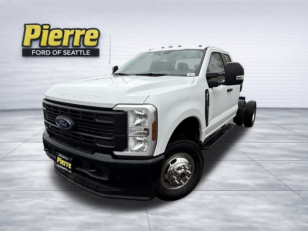 2025 Ford F-350 Super Duty Chassis Cab
