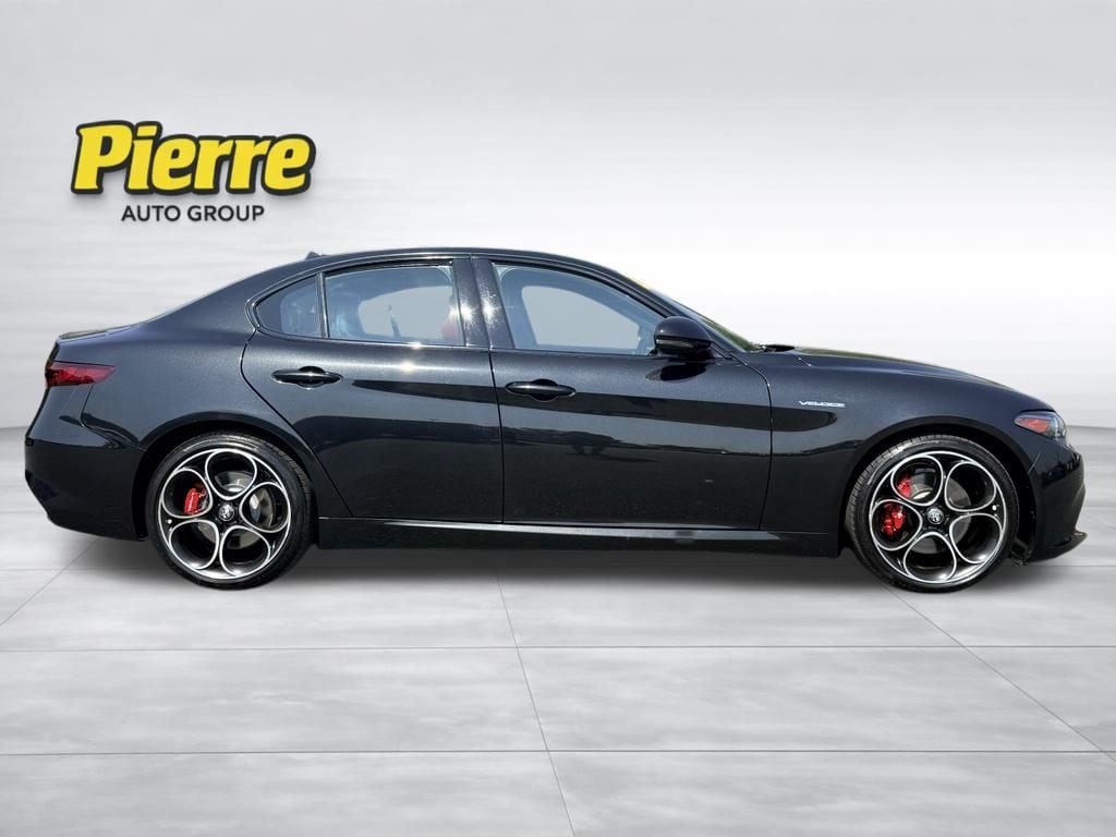 Used 2022 Alfa Romeo Giulia Veloce Sedan