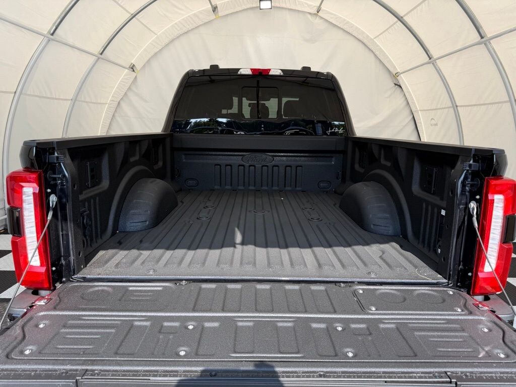 New 2026 Ford F-250 Lariat Truck Crew Cab