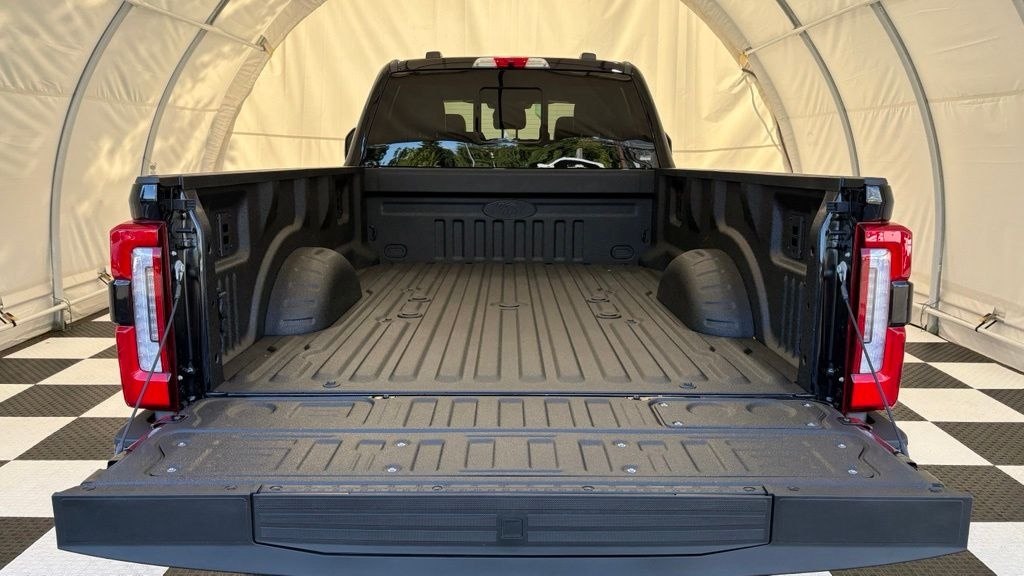 New 2026 Ford F-350 Platinum Truck Crew Cab