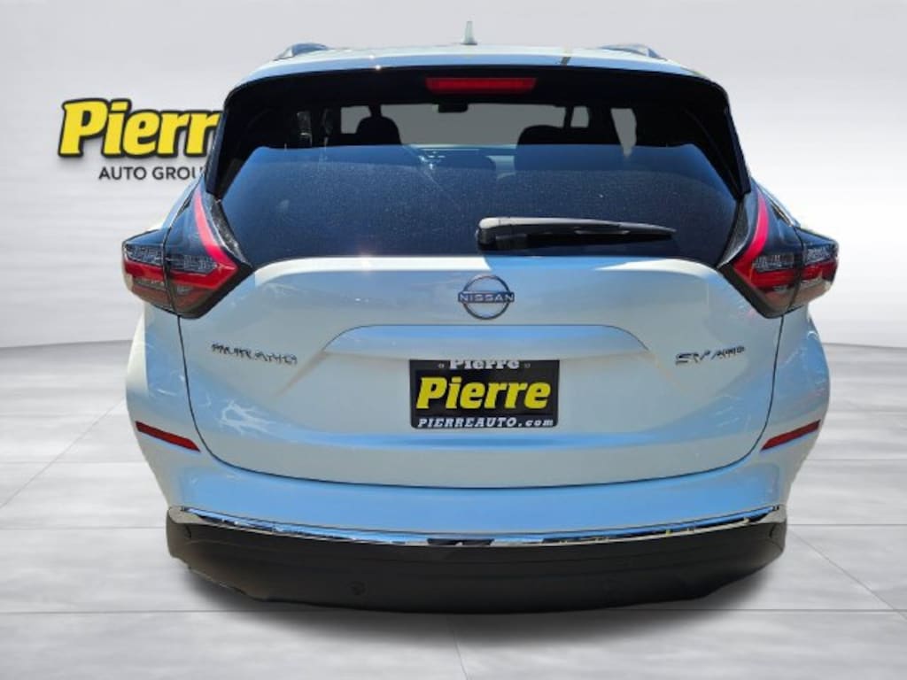 Used 2024 Nissan Murano SV